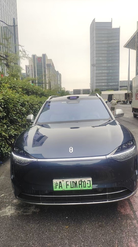 問(wèn)界M9